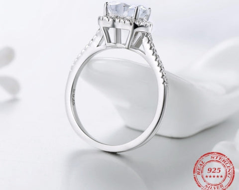 Heart Shaped 925 Sterling Silver AAAAA Level CZ Bijoux Ring