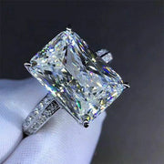 Luxurious New Fashion Big Square Crystal Stone Ring