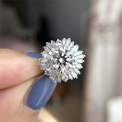 Luxurious & Gorgeous Starburst CZ Ring